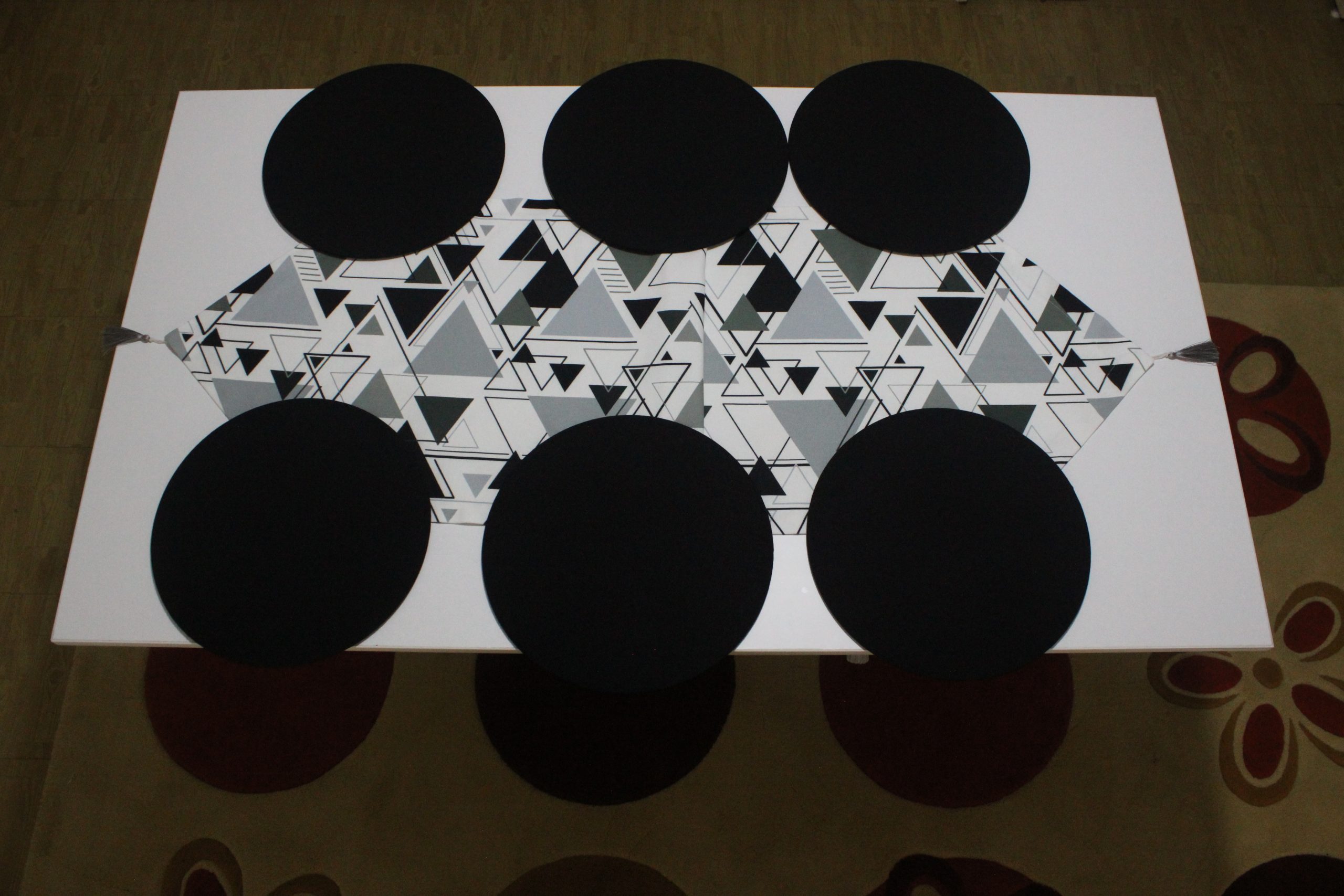 Geometrik Desenli Runner Takımı - Görsel 2